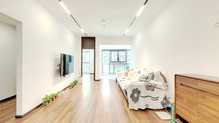 丽江龙城二手房实景图