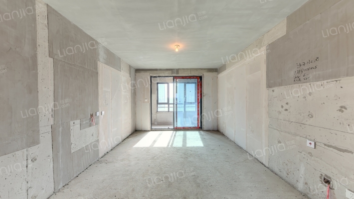 滋水朝阳二手房实景图