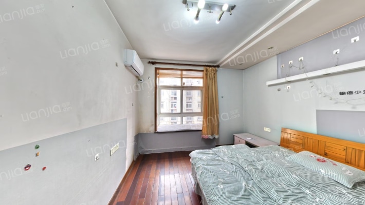 吉庆家园逢春苑二手房实景图