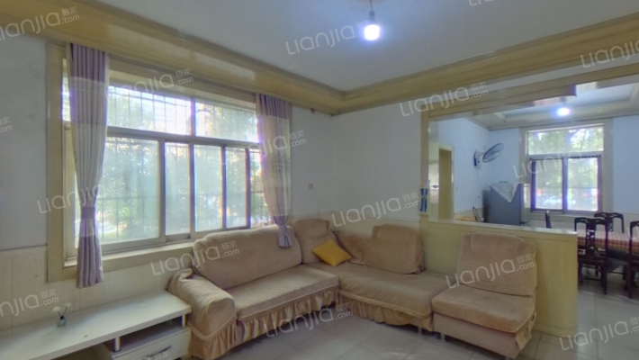 制药二厂家属区二手房实景图