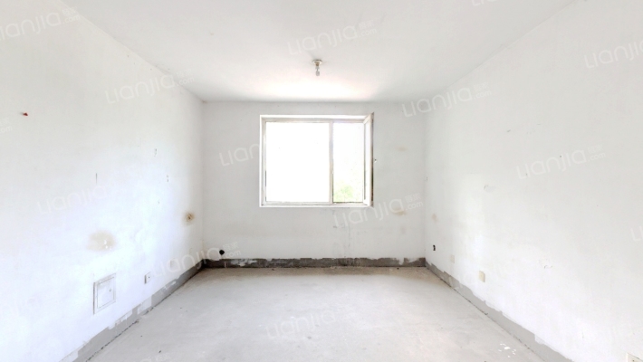 岭盛里二手房实景图