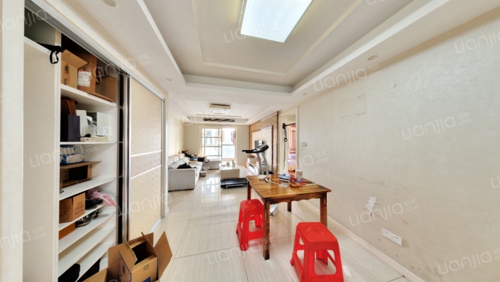 和院峰景二手房实景图