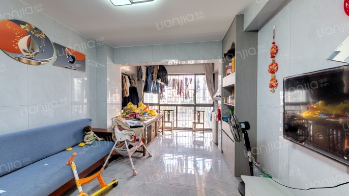 前锦新苑二手房实景图