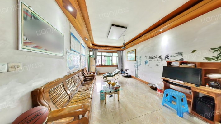 红宇家苑二手房实景图