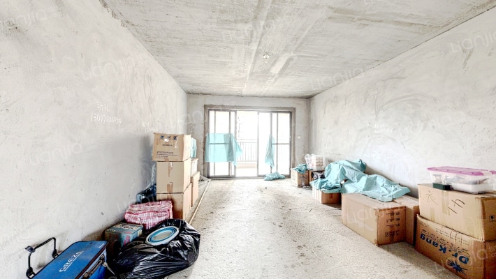 湘诚德峰小区C区二手房实景图