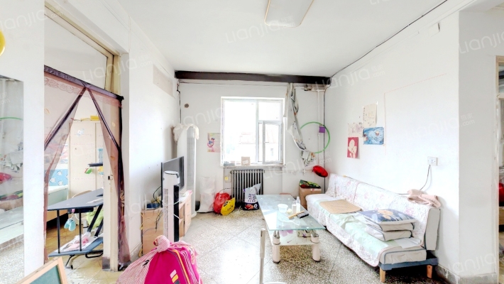 成套局宿舍二手房实景图