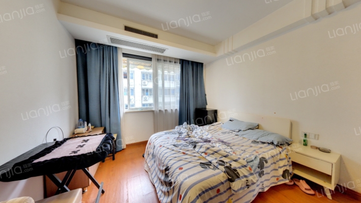 天屹公寓二手房实景图