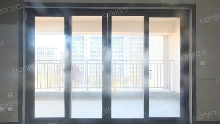 建业滨河院子南院二手房实景图