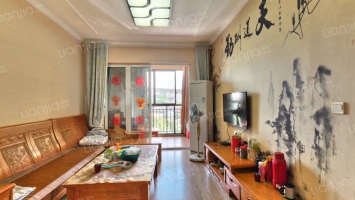 首成鼎尚名都二手房实景图