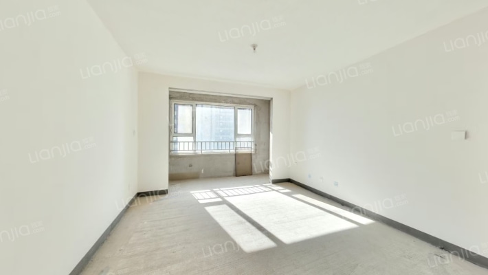 荣科丽苑二手房实景图