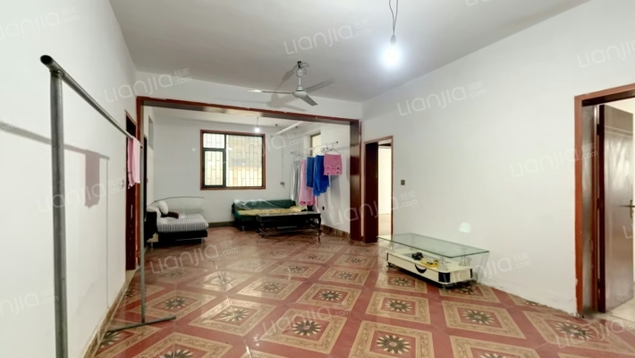 恒顺小区二手房实景图