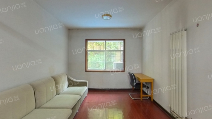 城管处家属院二手房实景图