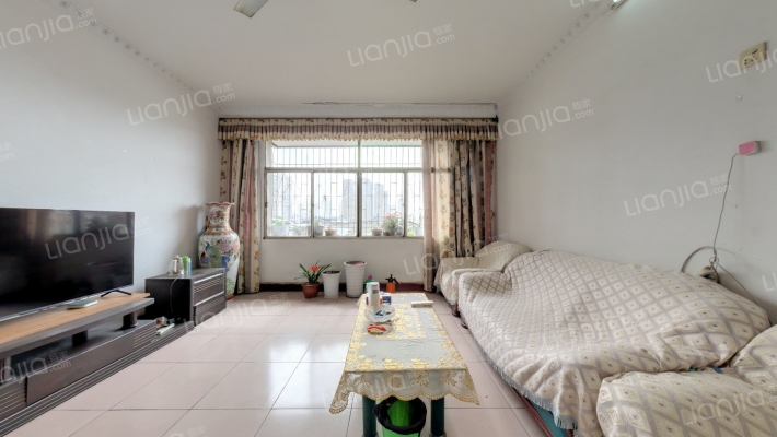 管道煤气家属院二手房实景图