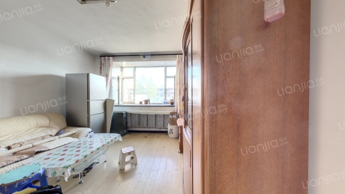 明德路小区二手房实景图