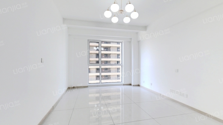 香槟小镇状元府二手房实景图