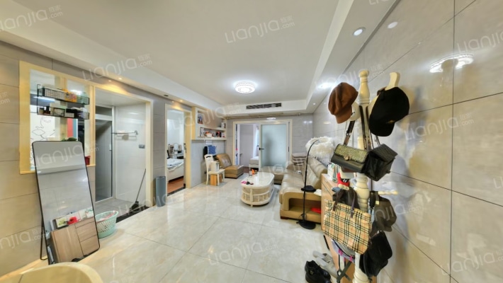 恒基凯旋门二手房实景图