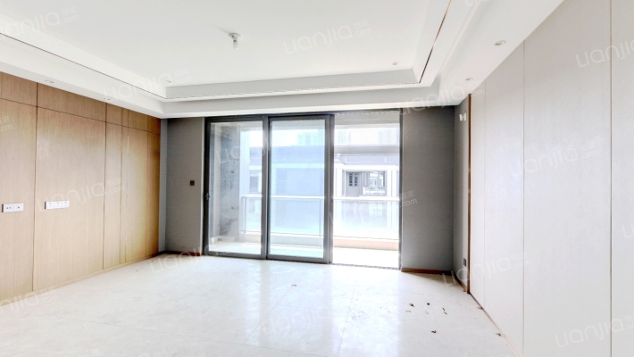 融创玖玺台二手房实景图