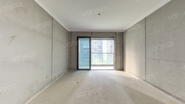 广州融创文旅城B2区二手房实景图