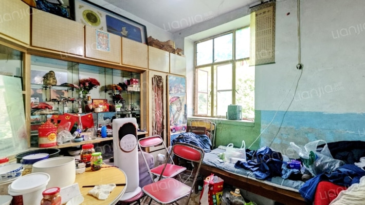 兰尖路22号二手房实景图