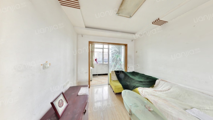 宝城名苑二手房实景图