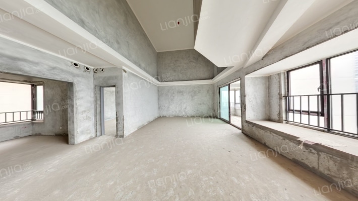 鲁能城中央公馆二期二手房实景图