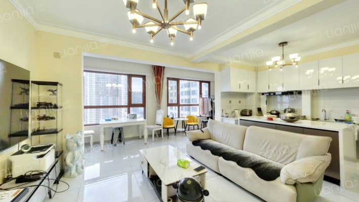 名爵公馆二手房实景图