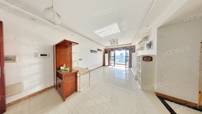 方直珑湖湾二手房实景图