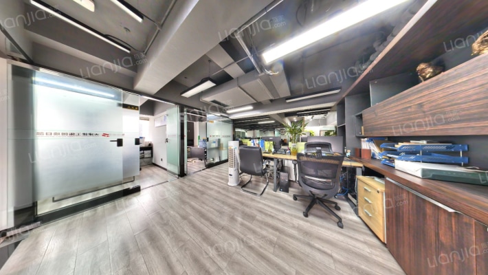 西大国际二手房实景图