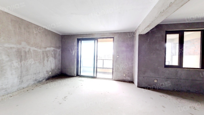 隆和府二手房实景图