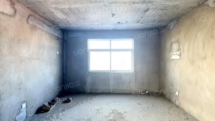 天湖苑东区二手房实景图