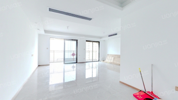 中国铁建御湖二手房实景图