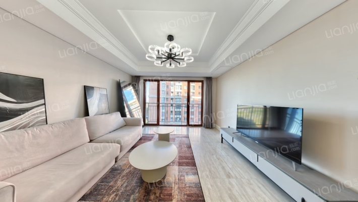 荣尊堡国际俱乐部公寓二手房实景图