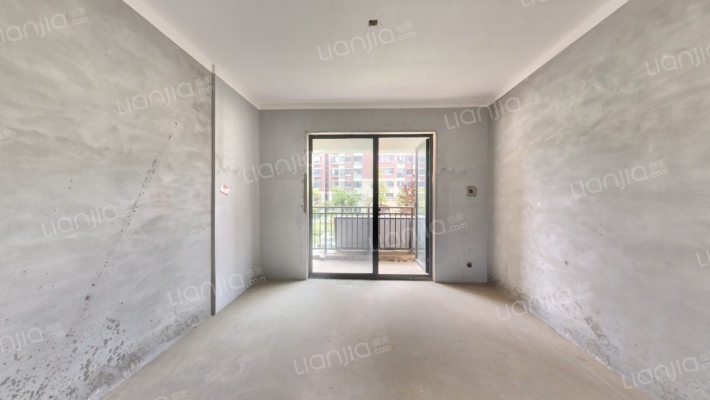 新华联青年城二手房实景图