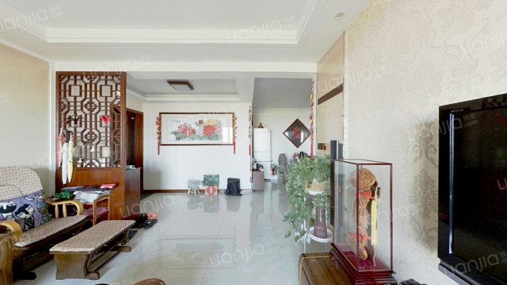 巴黎春天二手房实景图