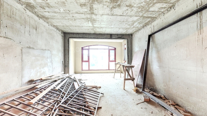 大湖美锦西区二手房实景图