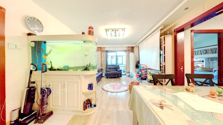 中加大厦二手房实景图