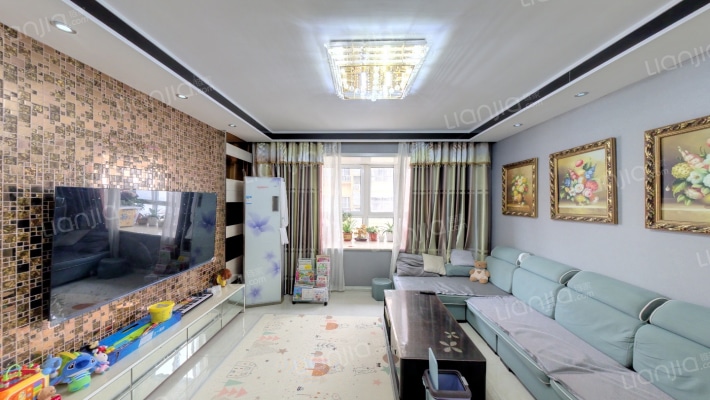 弘瑞冠邸二手房实景图