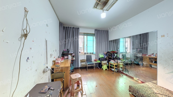 青春路二手房实景图