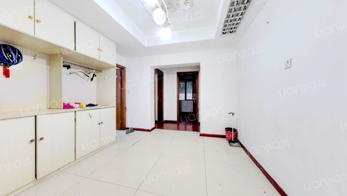 衡泰国际花园二手房实景图