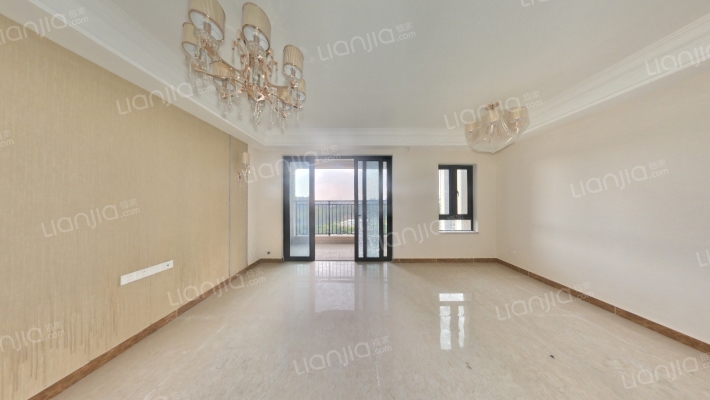 恒大悦珑台二手房实景图