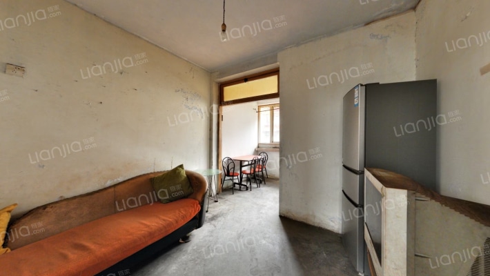 九里堤南路75号二手房实景图