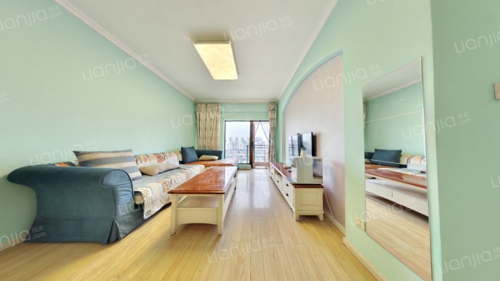 彩叠园1B期二手房实景图