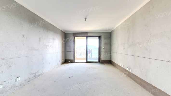 龙腰山居二手房实景图