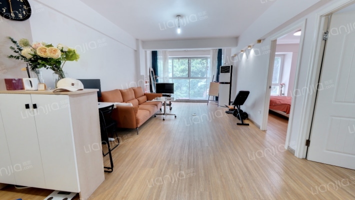 雷圳碧榕湾名苑二手房实景图