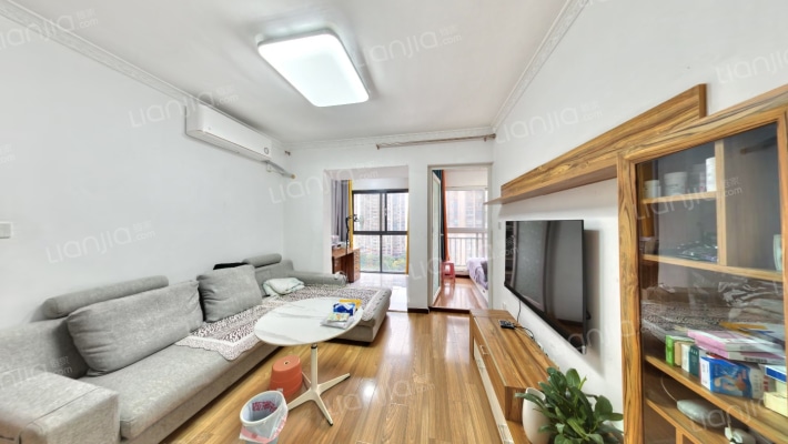 果壳里的城二手房实景图