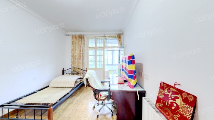 霍邱路182号二手房实景图