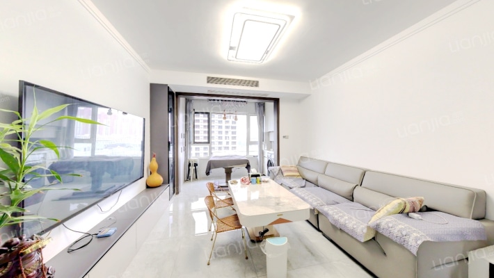 中梁云山和院二手房实景图