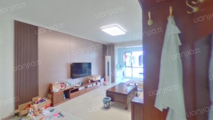 蓝鲸国际二手房实景图