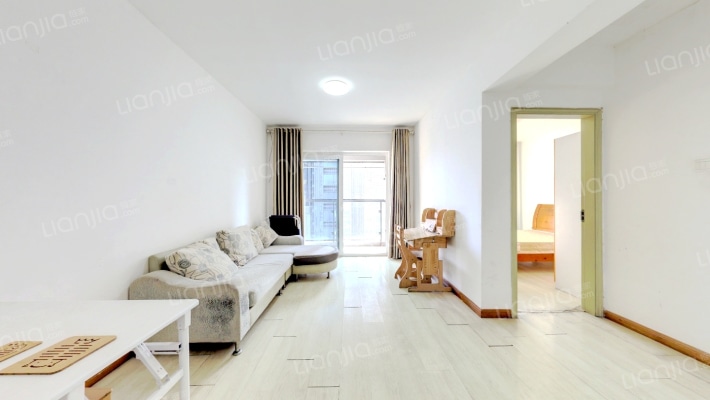 金众蓝钻风景二手房实景图