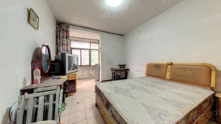 新民小区二手房实景图